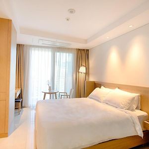 Habitación Estándar con Cama Queen